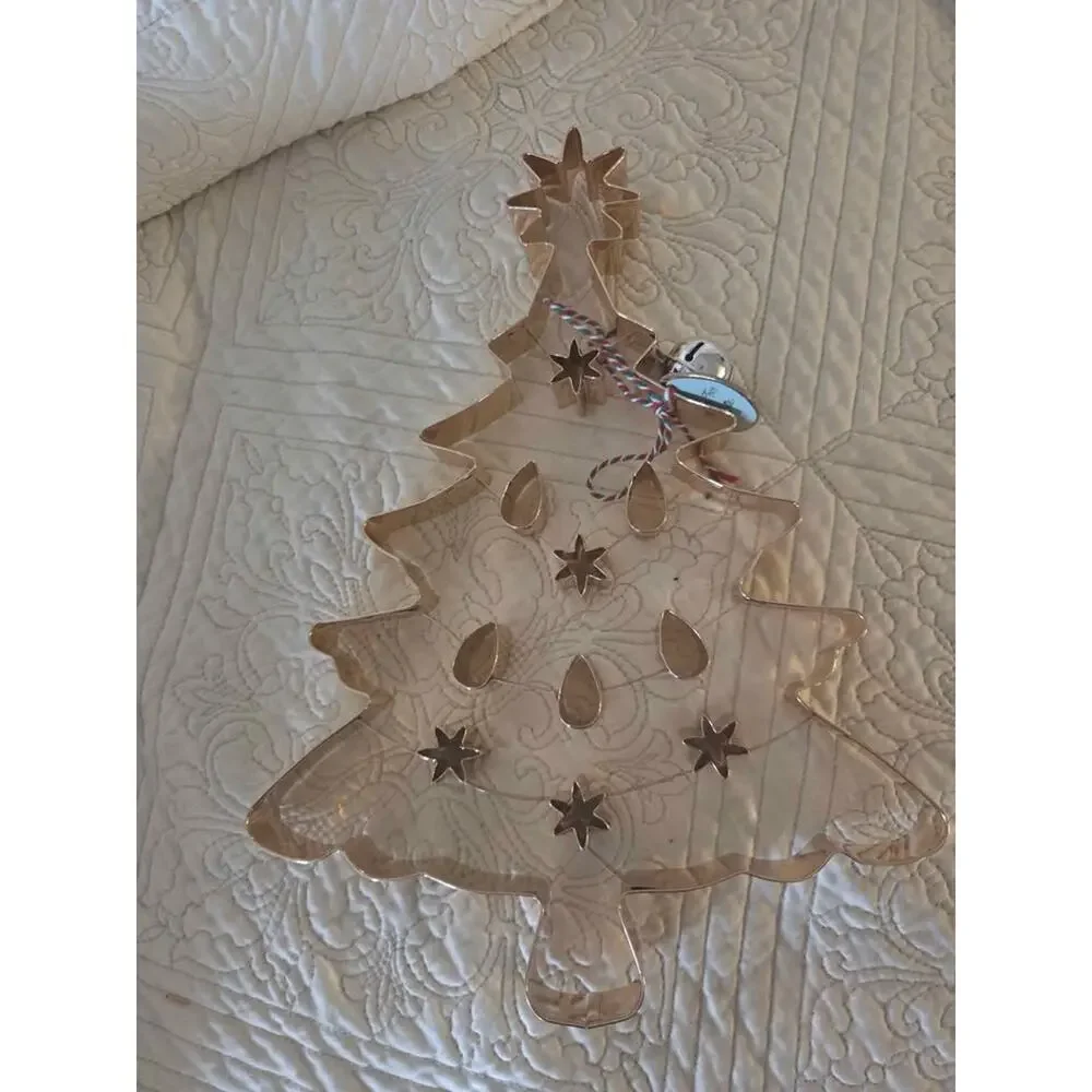 Hallmark Christmas tree cookie cutter nwts